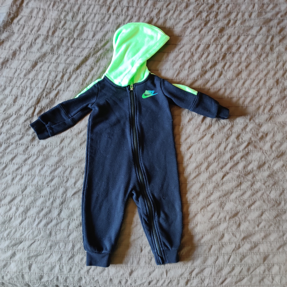 💙3for$23 Nike Kids Footie - Black and Neon Green